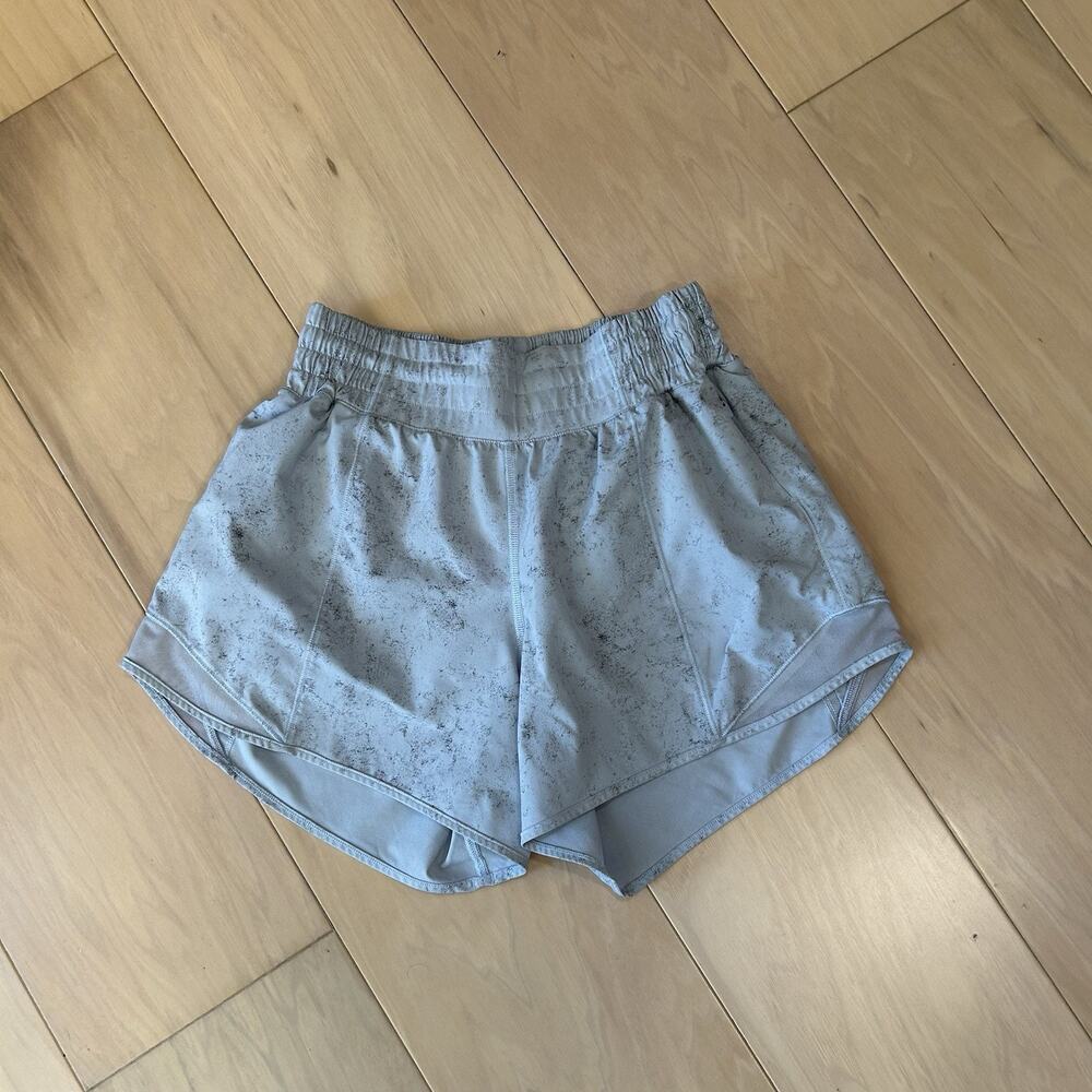 Lululemon Hotty Hot High-Rise Short Lined 4" Inseam Women’s 4